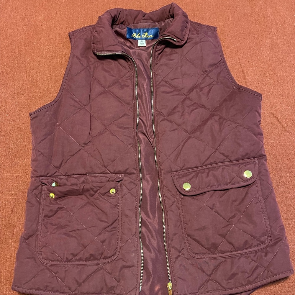Women’s puffer vest